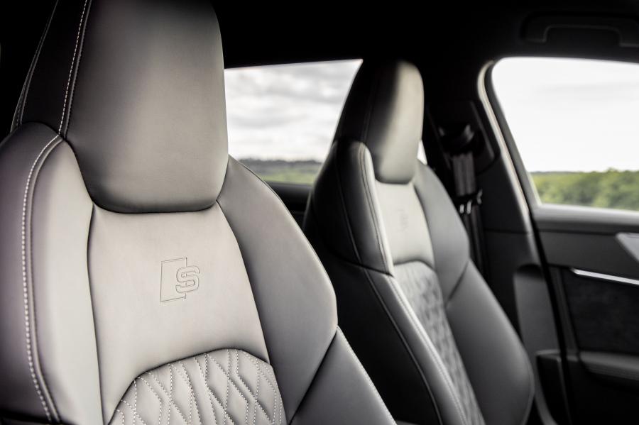 Интерьер Audi S6 Avant TDI (C8) 2019 года  (WW) (фото 40 из 59)
